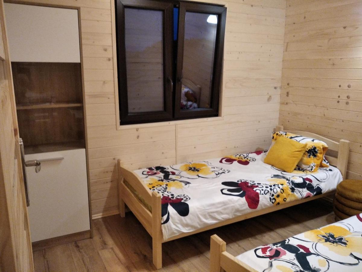Domki I Apartamenty Nad Jeziorem Solinskim Z Basenem I Widokiem Na Gory Wolkowyja Εξωτερικό φωτογραφία